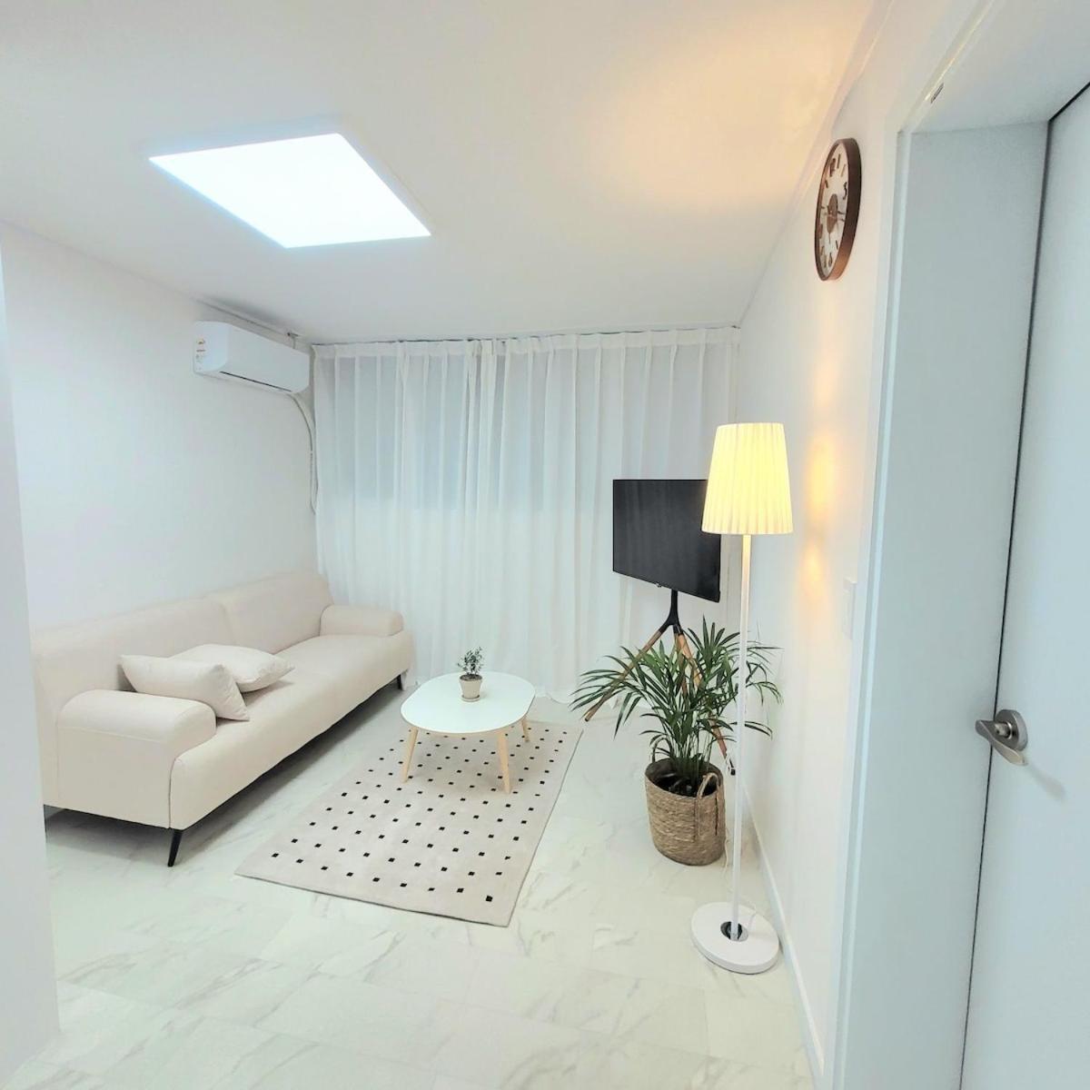 Suwon Stay Hadden Екстер'єр фото